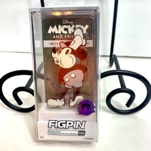 NWT. Disney Steamboat Willie Mickey Mouse FiGPin. Limited release #685.